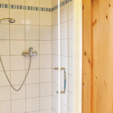 Prázdninový dům 2 Bedroom Awesome In Brucheville Carentan-les-Marais