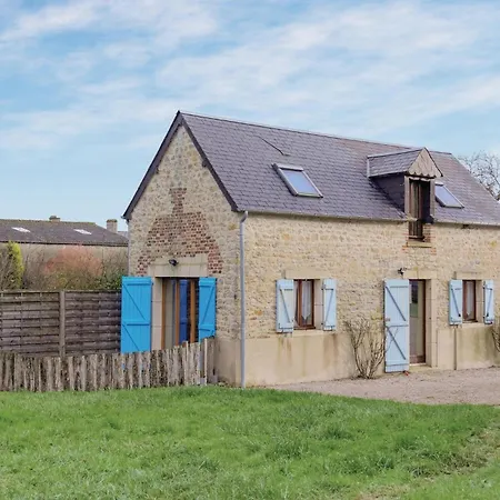 Prázdninový dům 2 Bedroom Awesome In Brucheville