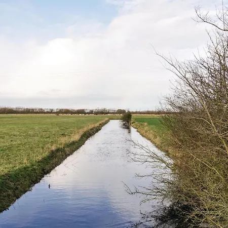 2 Bedroom Awesome In Brucheville *